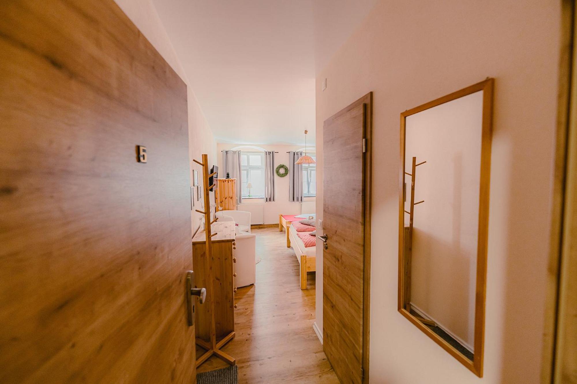 Pension Zur Kurfuerstin ヴォルケンシュタイン 部屋 写真