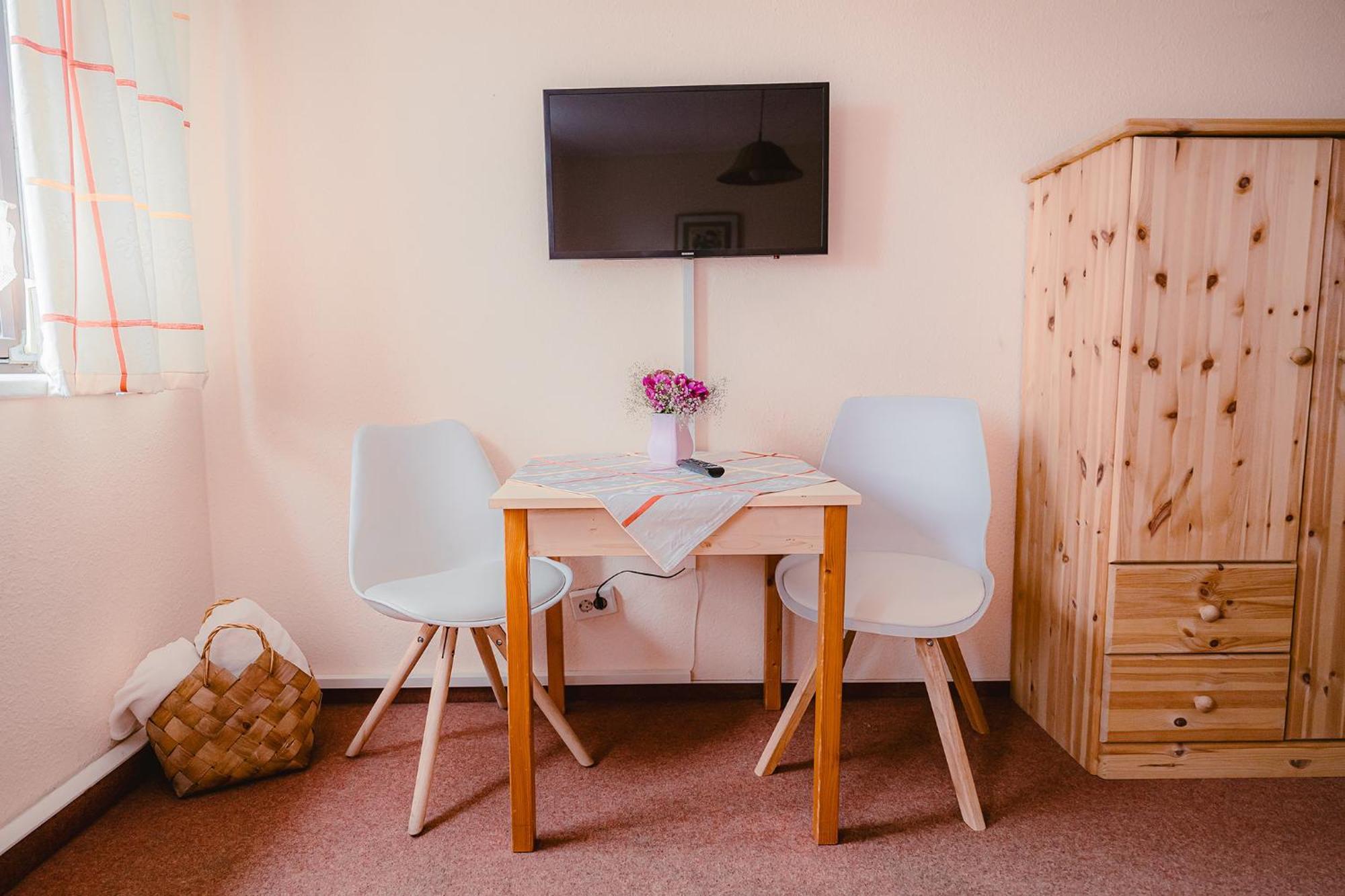 Pension Zur Kurfuerstin ヴォルケンシュタイン 部屋 写真