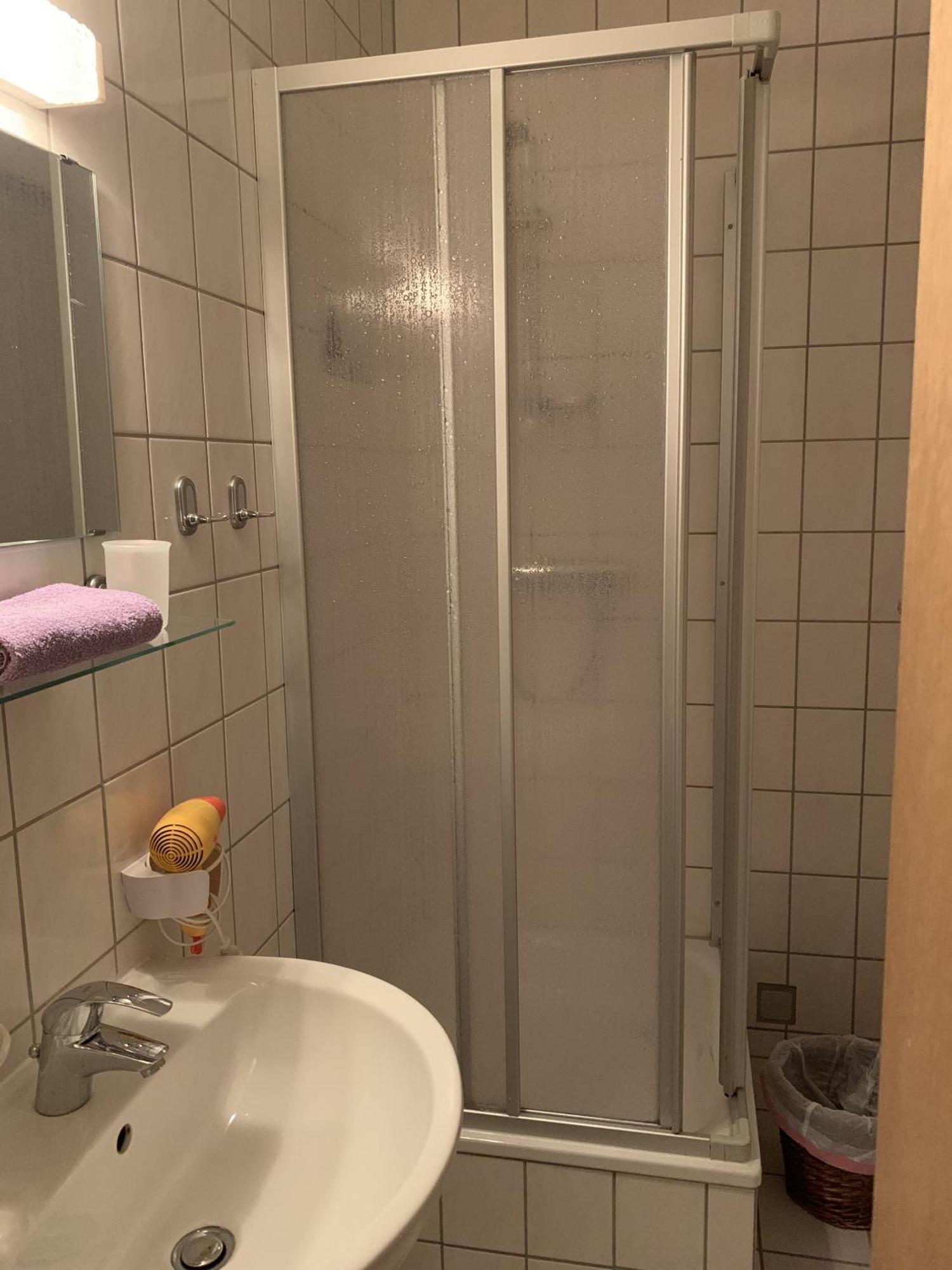 Pension Zur Kurfuerstin ヴォルケンシュタイン 部屋 写真